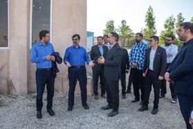 بازدید استاندار قم از یک مجموعه ورزشی‌گردشگری در محدوده روستای طایقان