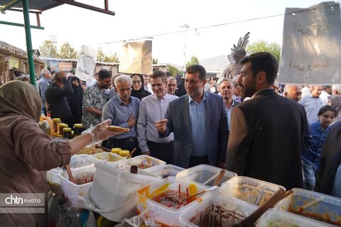 عطر اصالت و طعم نان فتیر در چهارمین جشنواره ملی بادام قوشچی