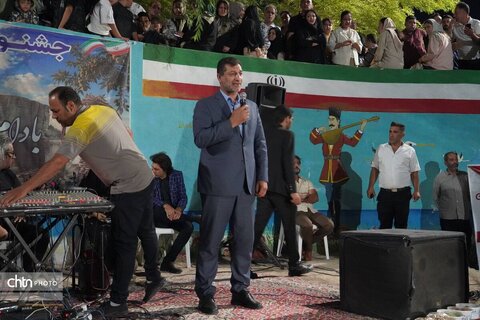 عطر اصالت و طعم نان فتیر در چهارمین جشنواره ملی بادام قوشچی