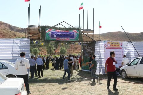 اسقبال بی‌نظیر گردشگران از سومین رویداد گردشگری چمن متحرک چملی گول تکاب
