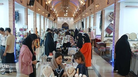 برپایی نمایشگاه های صنایع‌دستی و مشاغل خانگی در سطح استان تهران به مناسبت هفته دولت