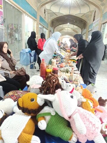 برپایی نمایشگاه های صنایع‌دستی و مشاغل خانگی در سطح استان تهران به مناسبت هفته دولت