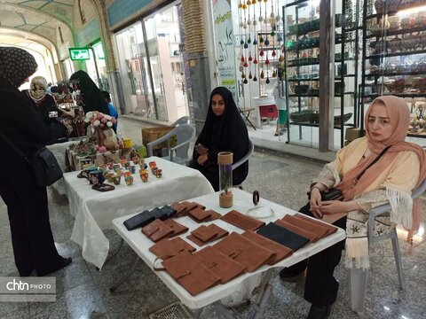 برپایی نمایشگاه های صنایع‌دستی و مشاغل خانگی در سطح استان تهران به مناسبت هفته دولت