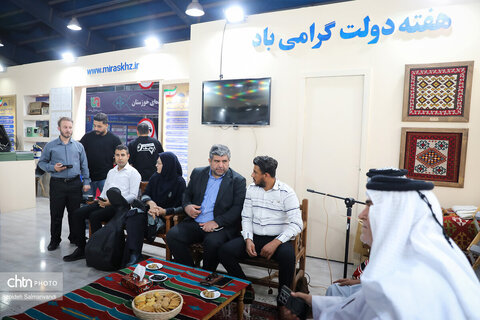 قاب‌هایی از شب سوم غرفه میراث‌فرهنگی خوزستان در نمایشگاه هفته دولت اهواز
