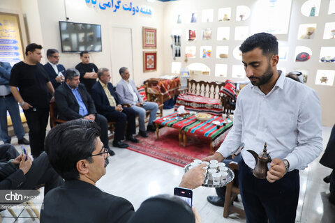 قاب‌هایی از شب سوم غرفه میراث‌فرهنگی خوزستان در نمایشگاه هفته دولت اهواز