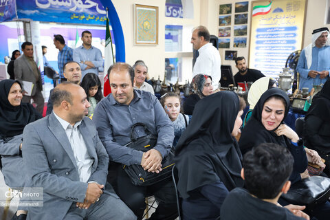 قاب‌هایی از شب سوم غرفه میراث‌فرهنگی خوزستان در نمایشگاه هفته دولت اهواز