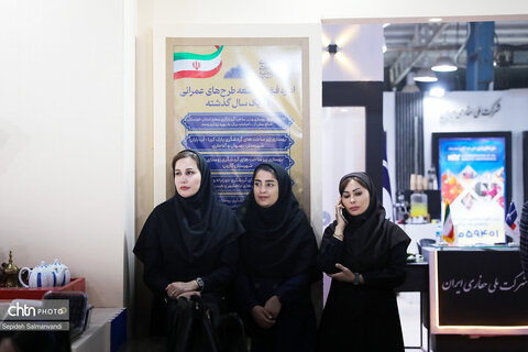 قاب‌هایی از شب سوم غرفه میراث‌فرهنگی خوزستان در نمایشگاه هفته دولت اهواز