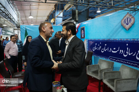 قاب‌هایی از شب سوم غرفه میراث‌فرهنگی خوزستان در نمایشگاه هفته دولت اهواز
