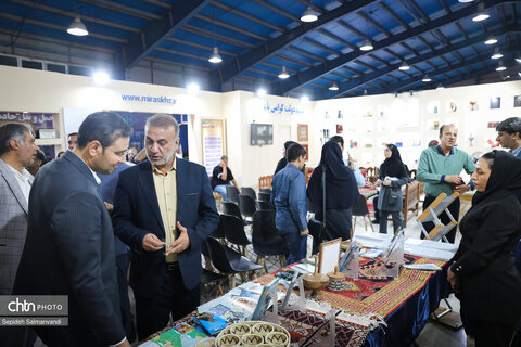 قاب‌هایی از شب سوم غرفه میراث‌فرهنگی خوزستان در نمایشگاه هفته دولت اهواز