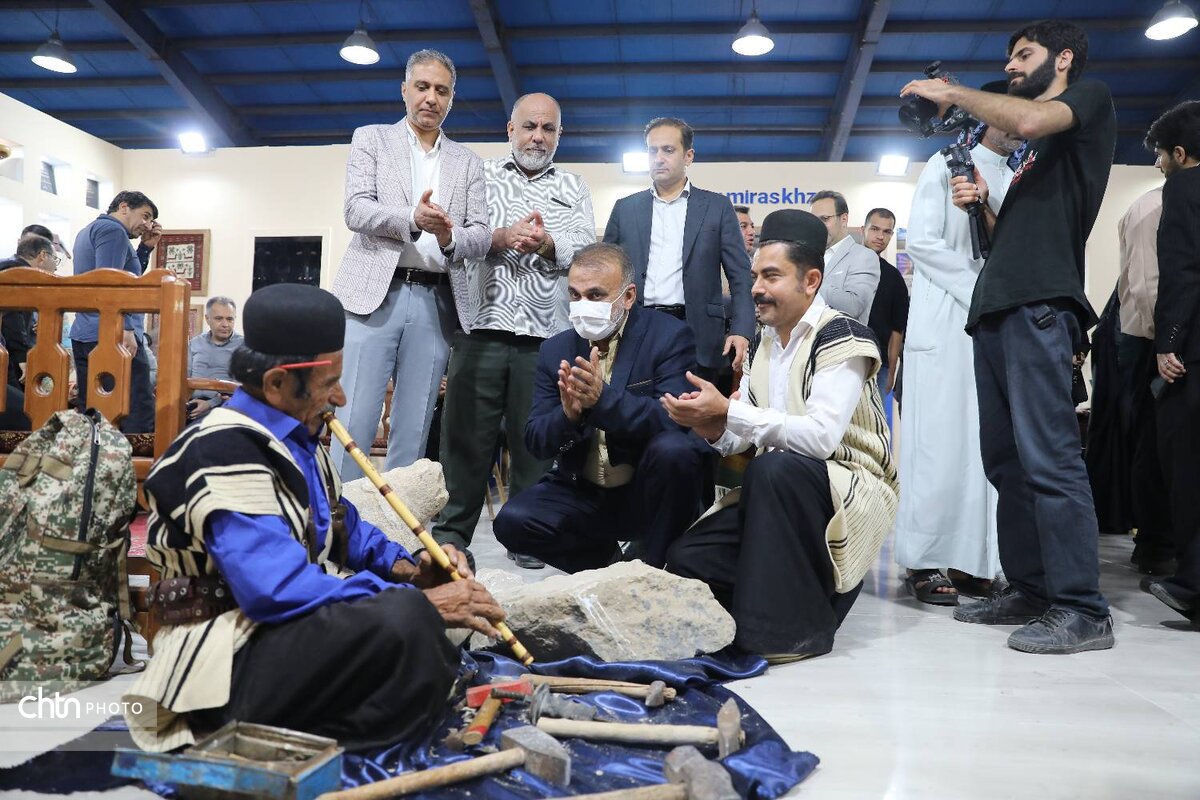 پاسداشت هنر سنگتراشی سنتی بختیاری در نمایشگاه هفته دولت خوزستان