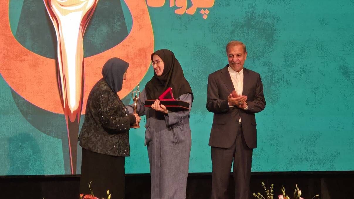 برگزیدگان پنجمین جشنواره معرفی شدند/ گردهمایی صداهای ماندگار رادیو در شب اختتامیه برگزیدگان پنجمین جشنواره معرفی شدند/ گردهمایی صداهای ماندگار رادیو در شب اختتامیه