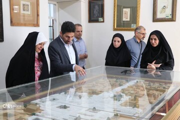 چالش‌های تولید و ارتقای ظرفیت‌های بومی صنایع‌دستی در استان مرکزی بررسی شد
