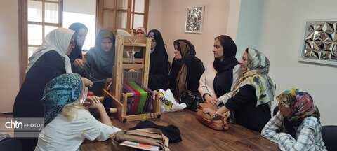 ورکشاپ تخصصی چادر‌بافی با هنرمندی معصومه طاهری‌سرشت