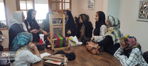 ورکشاپ تخصصی چادر‌بافی با هنرمندی معصومه طاهری‌سرشت