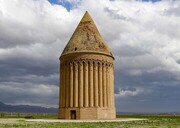 اسناد مالکیت دو بنای تاریخی شهرستان چناران صادر شد
