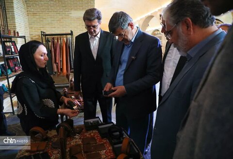یزد؛ پیوند اصالت هنر و اقتصاد در پنجمین نمایشگاه تخصصی صنایع‌دستی و هدایای سازمانی