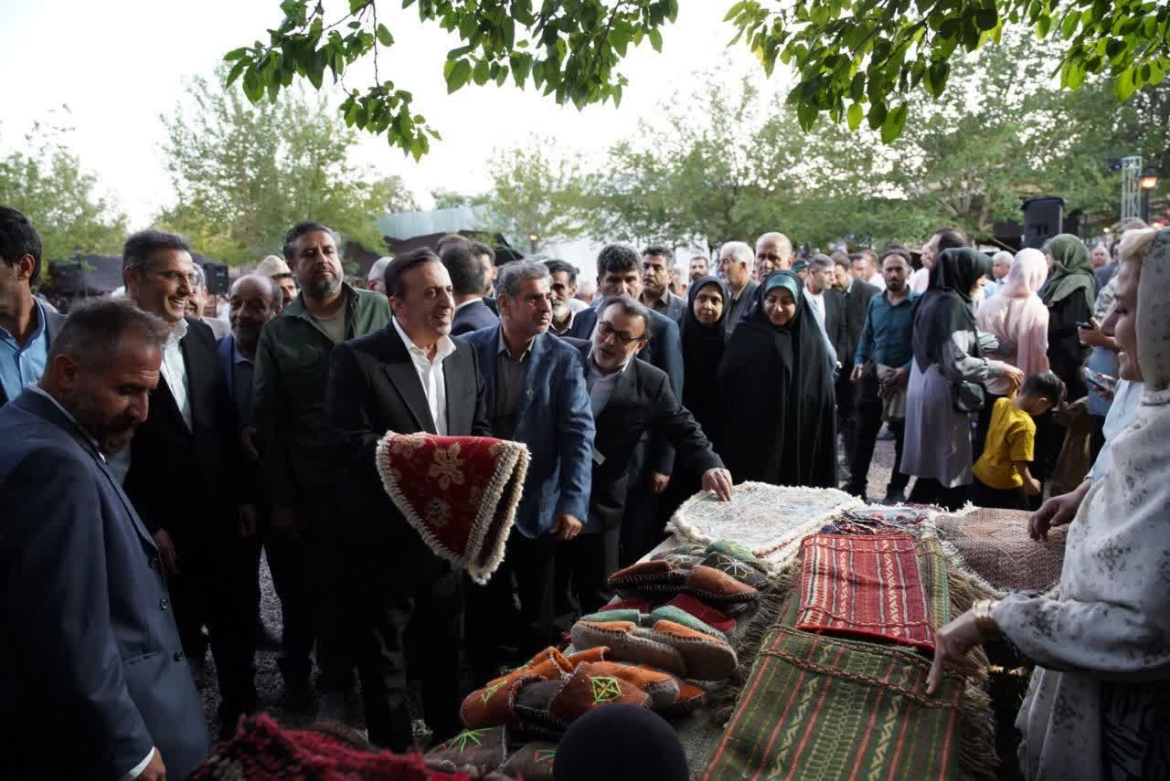 جشنواره روایت کهن میزبان ۶۴ ایل و طایفه در دولتخانه صفوی/ ویژهبرنامه فرهنگی قزوین ایران؛ کهنروایتی از روستا، ایل و عشایر در پهنه مینودری