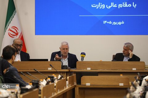 نشست صنایع دستی با وزیر