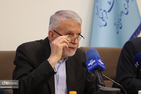 نشست شورای معاونان، مشاوران، مدیران کل ستادی و استانی با وزیر میراث‌فرهنگی، گردشگری وصنایع دستی