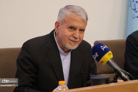 نشست شورای معاونان، مشاوران، مدیران کل ستادی و استانی با وزیر میراث‌فرهنگی، گردشگری وصنایع دستی