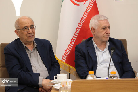 نشست شورای معاونان، مشاوران، مدیران کل ستادی و استانی با وزیر میراث‌فرهنگی، گردشگری وصنایع دستی