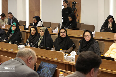 نشست شورای معاونان، مشاوران، مدیران کل ستادی و استانی با وزیر میراث‌فرهنگی، گردشگری وصنایع دستی