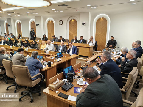 نشست شورای معاونان، مشاوران، مدیران کل ستادی و استانی با وزیر میراث‌فرهنگی، گردشگری وصنایع دستی