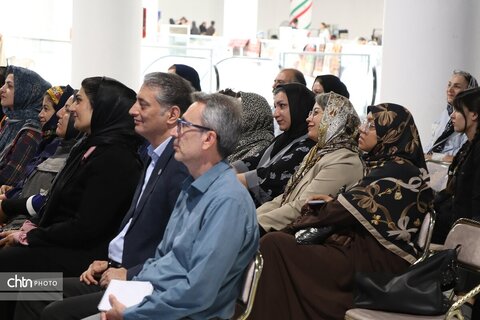 حمایت از اصالت؛ همراه با هنرمندان برای ارتقای سطح کیفی و فروش صنایع‌دستی استان