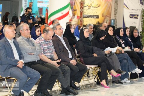 حمایت از اصالت؛ همراه با هنرمندان برای ارتقای سطح کیفی و فروش صنایع‌دستی استان