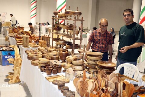 «ترمه و تموز»؛ جلوه‌گاه توانمندی بانوان هنرمند خراسان شمالی در بجنورد