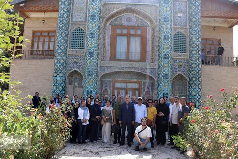 هم‌افزایی منطقه‌ای برای رونق صنایع‌دستی؛ تور فعالان گردشگری خراسان رضوی در نمایشگاه «ترمه و تموز» بجنورد