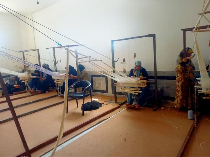برگزاری دوره آموزشی پارچه‌بافی در روستای معصوم‌آباد خوسف