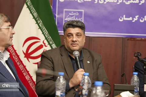 نشست رسانه ای