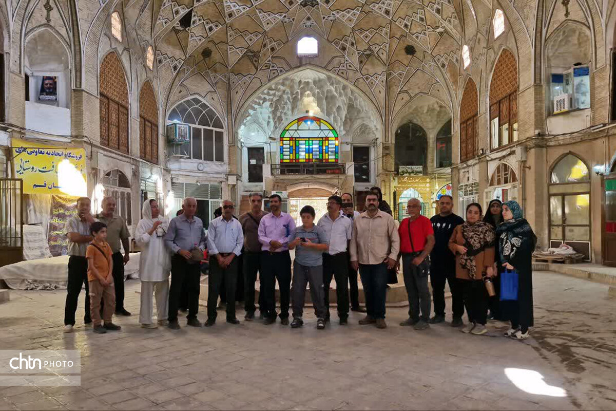 تور قمگردی هنرمندان صنایعدستی در نمایشگاه منطقهای