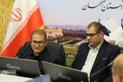 نشست تخصصی بررسی مطالعات عبور مترو از مجاورت مسجد جامع عتیق اصفهان
