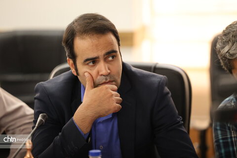 نشست تخصصی بررسی مطالعات عبور مترو از مجاورت مسجد جامع عتیق اصفهان
