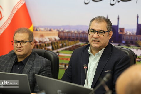 نشست تخصصی بررسی مطالعات عبور مترو از مجاورت مسجد جامع عتیق اصفهان