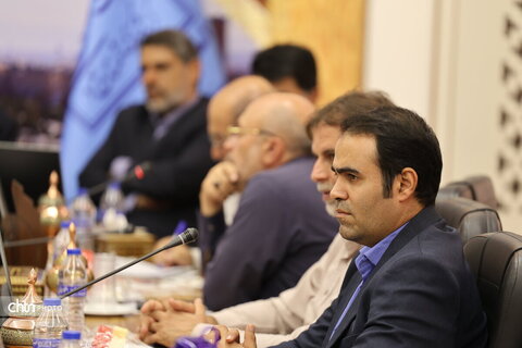 نشست تخصصی بررسی مطالعات عبور مترو از مجاورت مسجد جامع عتیق اصفهان