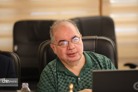 نشست تخصصی بررسی مطالعات عبور مترو از مجاورت مسجد جامع عتیق اصفهان