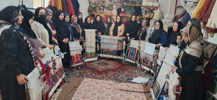 برگزاری ۷ دوره آموزش رایگان صنایع‌دستی برای ۹۰ نفر در کرمانشاه