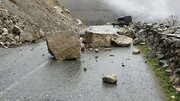 محدودیت موقت تردد در محور هراز به دلیل ریزش سنگ