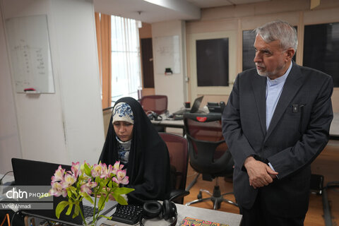 بازدید وزیر میراث‌فرهنگی از تحریریه روزنامه «فرهیختگان»