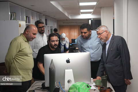 بازدید وزیر میراث‌فرهنگی از تحریریه روزنامه «فرهیختگان»