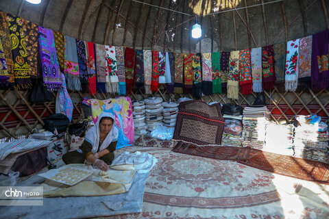 پانزدهمین نمایشگاه صنایع دستی در استان مرکزی افتتاح شد