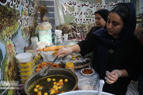 نوزدهمین رویداد ملی آش و غذاهای سنتی نیر آغاز شد.