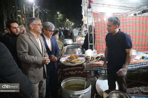 نوزدهمین رویداد ملی آش و غذاهای سنتی نیر آغاز شد.