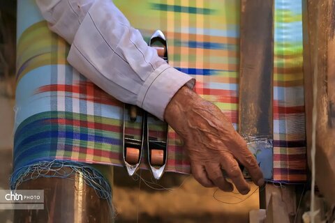 دارایی‌بافی یزد؛ قصه‌ای رنگین که در تار و پود ماندگار شده است