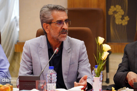 نشست هم‌اندیشی فعالان حوزه گردشگری استان همدان
