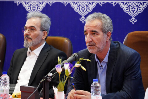 نشست هم‌اندیشی فعالان حوزه گردشگری استان همدان