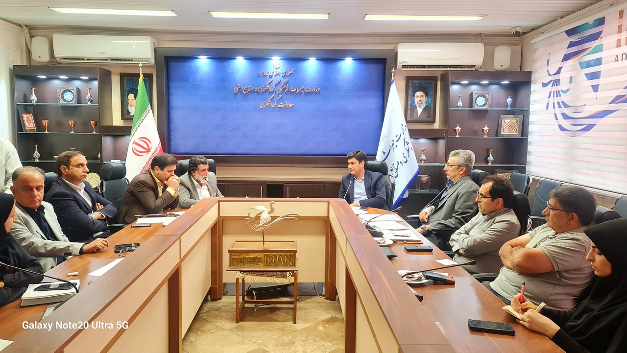 تدوین برنامه اقدام اقتصاد گردشگری شهری فارس با رویکرد هم‌افزایی و هوشمندسازی